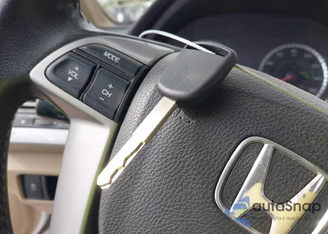 2011 Honda Accord 2.4 Se из США, поврежденный, VIN 1HGCP2F66BA142299